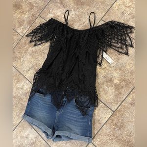 Cute shorts it never worn